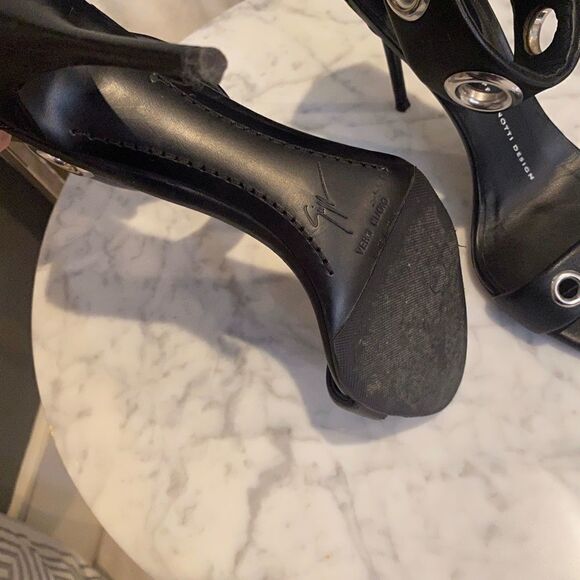 Giuseppe Zanotti ankle strap heels Size 36 - Picture 4 of 15